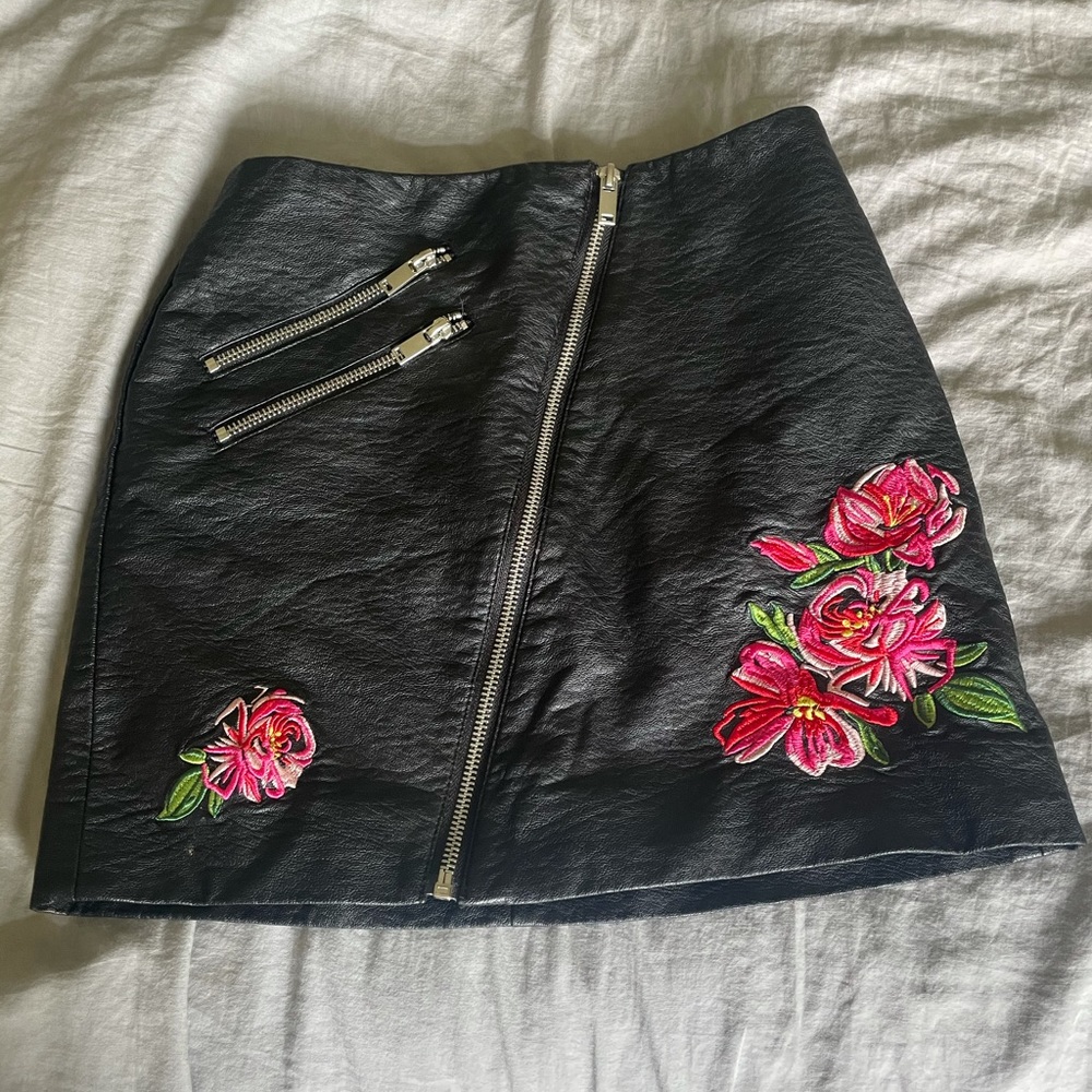 Black Embroidered H&M Skirt